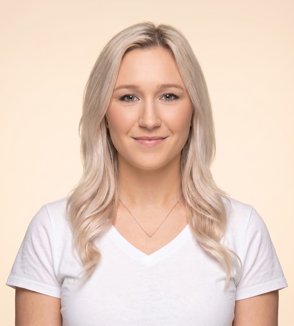 Senior Organizing Specialist at Lifelystyle Home Organizing — expert in luxury closet systems, wardrobe curation, and compassionate decluttering for homeowners in Summerlin and Henderson, Las Vegas